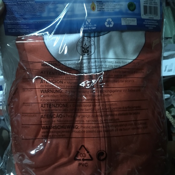 Halloween costume - Picture 2 of 3